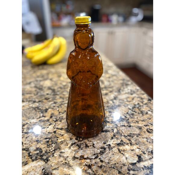 Vintage 1970's Mrs. Butterworth Amber Syrup Jars with original lid set of 2 - Picture 7 of 11